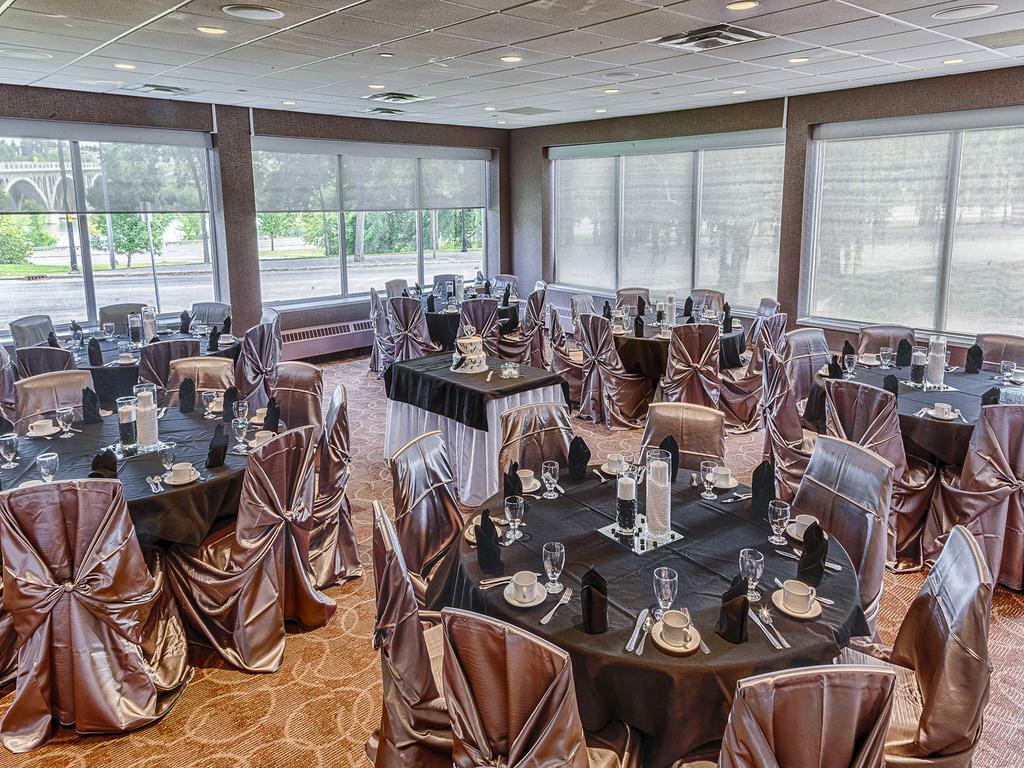 ססקאטון Park Town Hotel מראה חיצוני תמונה